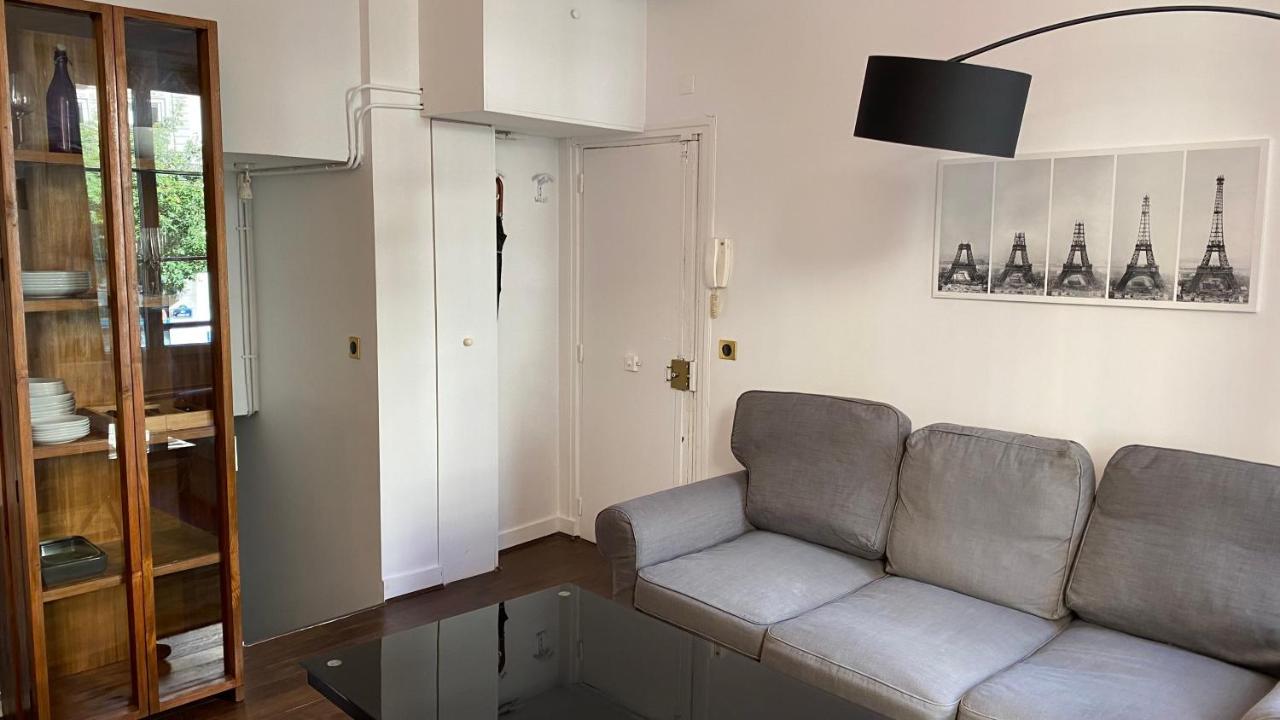 Marais Joli Deux Pieces Apartment ปารีส ภายนอก รูปภาพ