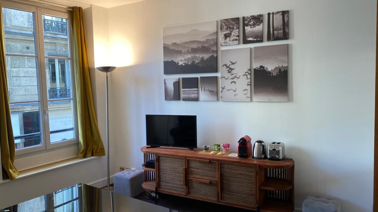 Marais Joli Deux Pieces Apartment ปารีส ภายนอก รูปภาพ